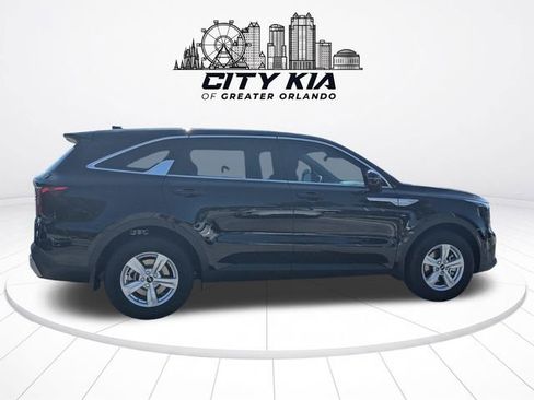 New 2026 Kia Sorento LX FWD image 6