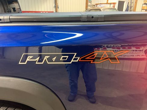 Used 2022 Nissan Frontier PRO-4X w/ Technology Package image 5