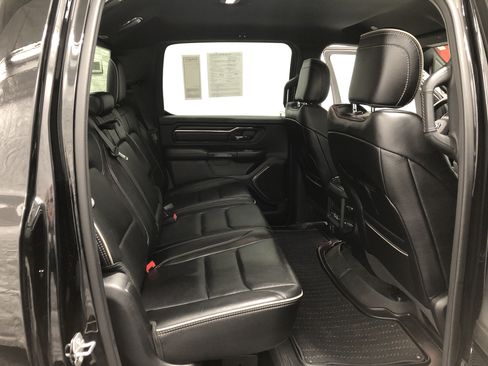 Used 2022 RAM 1500 Limited AWD/4WD image 9