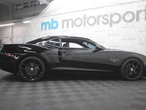 Used 2011 Chevrolet Camaro SS w/ RS Package image 9