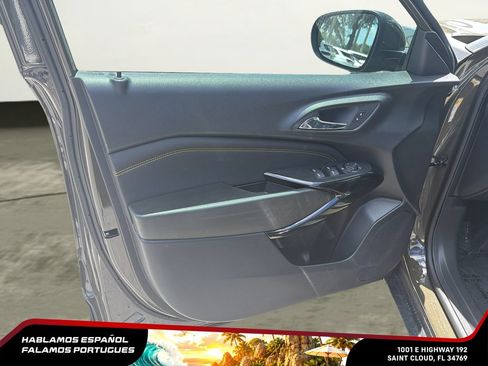 Used 2024 Chevrolet Trax LT w/ Driver Confidence Package FWD image 12