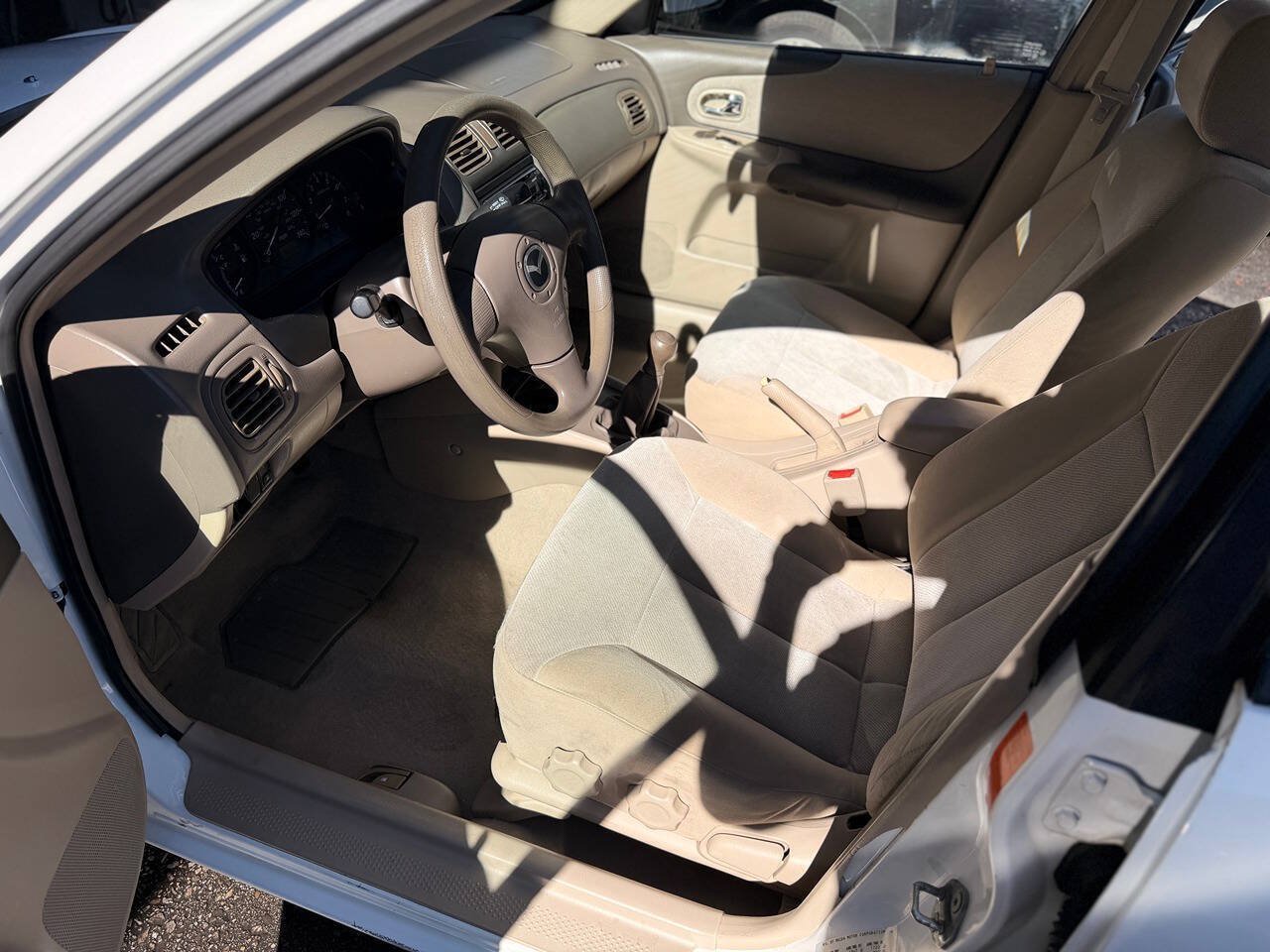 Used 2002 MAZDA Protege FWD image 7
