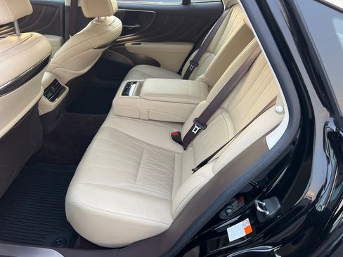 Used 2020 Lexus LS 500 AWD image 14