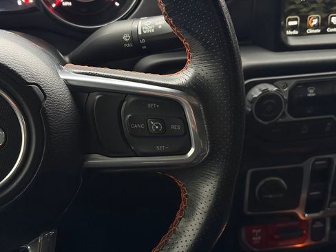 Used 2021 Jeep Gladiator Mojave image 16
