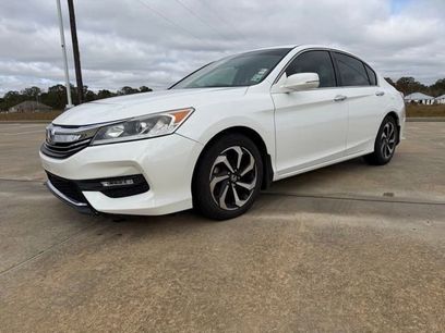 Used 2017 Honda Accord EX