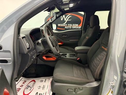 Used 2025 Nissan Frontier PRO-4X w/ Pro Convenience Package image 11