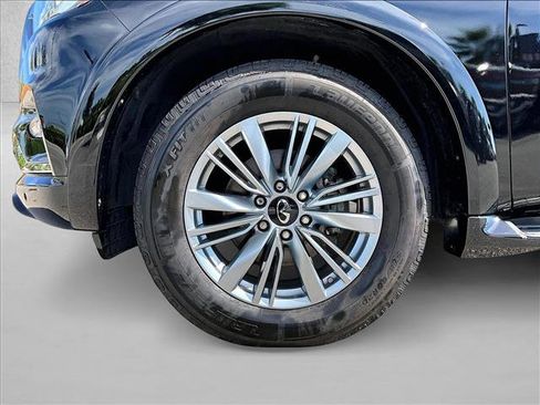Used 2023 INFINITI QX80 Luxe w/ Cargo Package RWD image 10