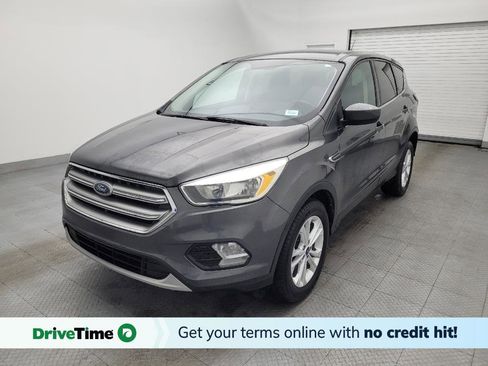 Used 2017 Ford Escape SE image 1