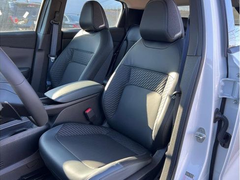 New 2026 Nissan Leaf Platinum+ w/ Floor Mat Package (Platinum+) image 14