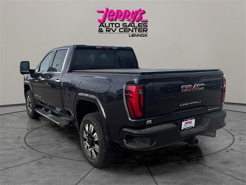 Used 2024 GMC Sierra 3500 Denali w/ Denali Reserve Package image 13