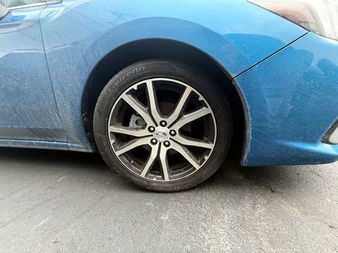 Used 2021 Subaru Impreza 2.0i Limited w/ Popular Package #2 image 9