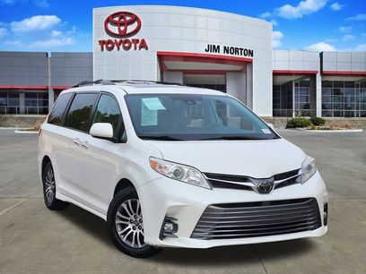 Used 2019 Toyota Sienna XLE