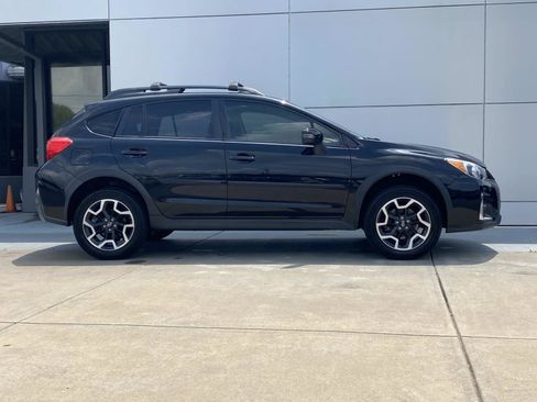 Used 2016 Subaru Crosstrek 2.0i Limited AWD/4WD image 3