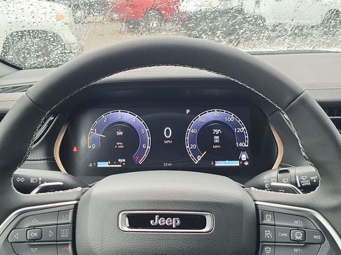 New 2026 Jeep Grand Cherokee L Limited AWD/4WD image 26