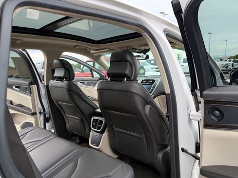Used 2019 Lincoln Nautilus Reserve FWD image 22