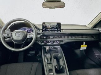 Used 2025 Honda Accord SE video 3