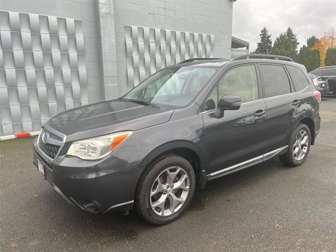 Used 2016 Subaru Forester 2.5i Touring w/ Eyesight & Navigation System image 2