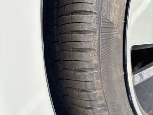 Used 2025 Volvo S60 T8 Plus w/ Climate Package image 4