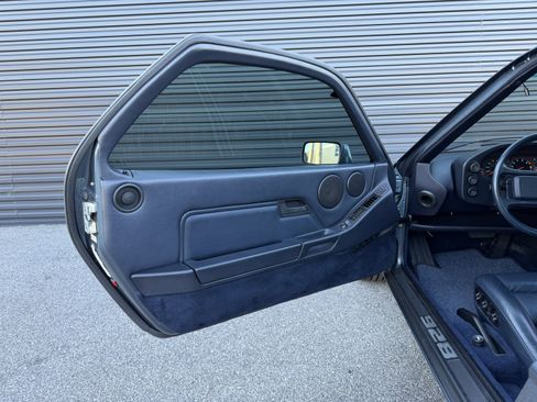 Used 1987 Porsche 928 S4 image 22