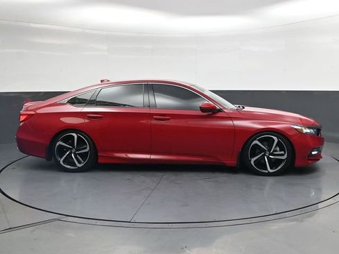 Used 2018 Honda Accord Sport image 3