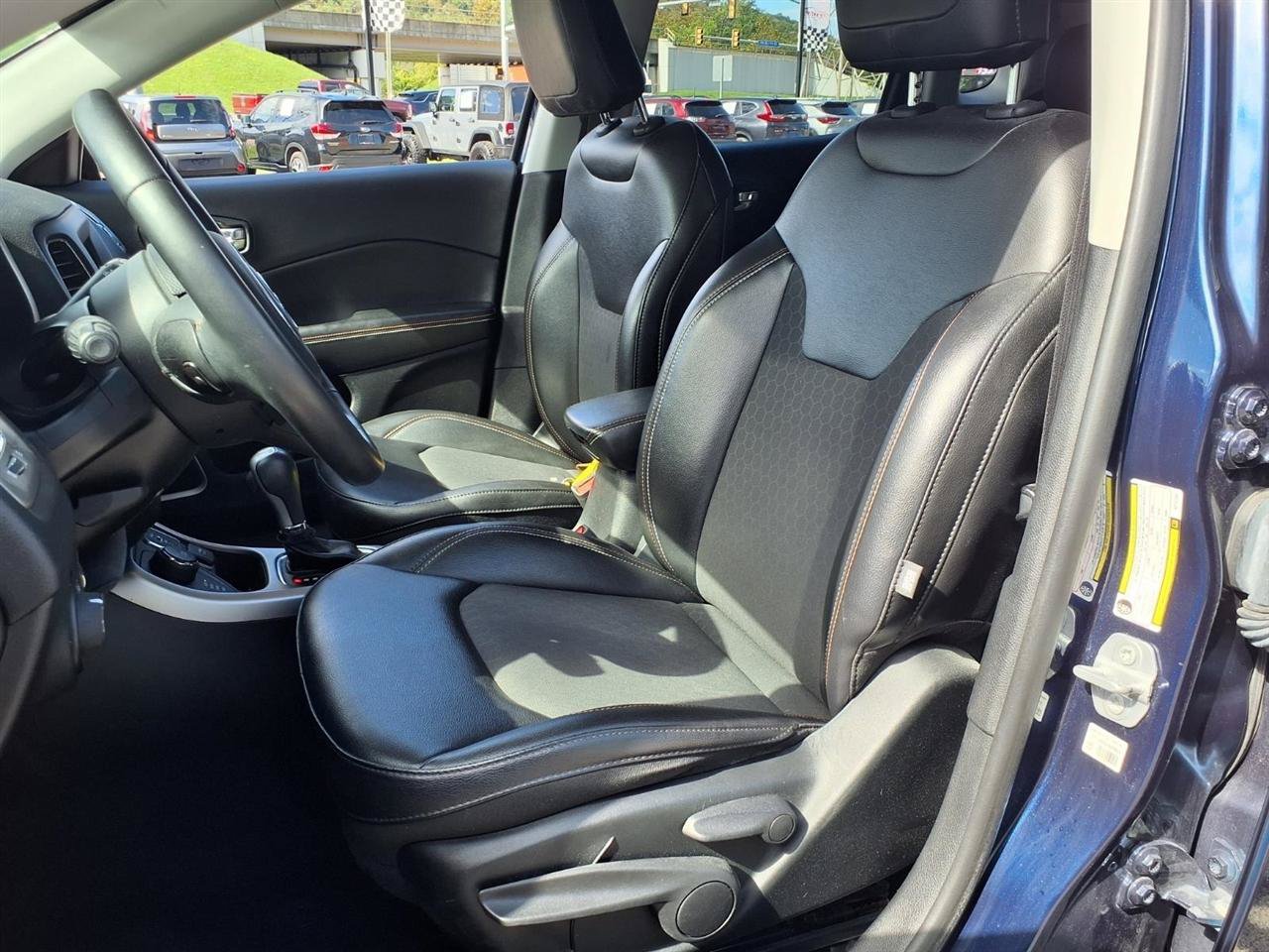 Used 2019 Jeep Compass Latitude AWD/4WD image 6