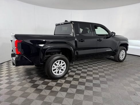 Used 2026 Toyota Tacoma SR5 AWD/4WD image 7