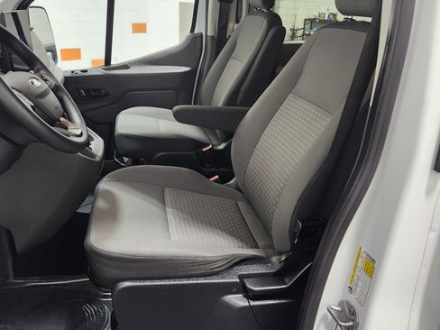 Used 2023 Ford Transit 350 XLT image 27