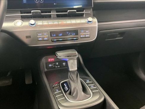 Used 2025 Hyundai Kona SEL AWD/4WD image 7