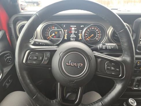 Used 2019 Jeep Wrangler Sport image 16