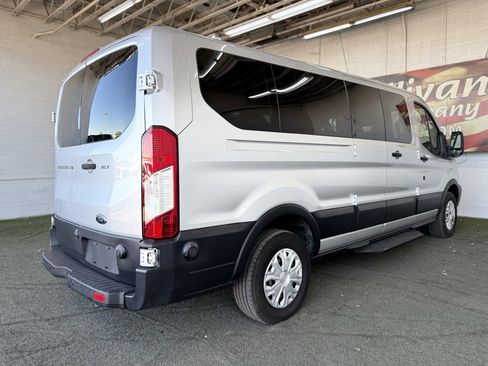 Used 2019 Ford Transit 350 XLT image 31