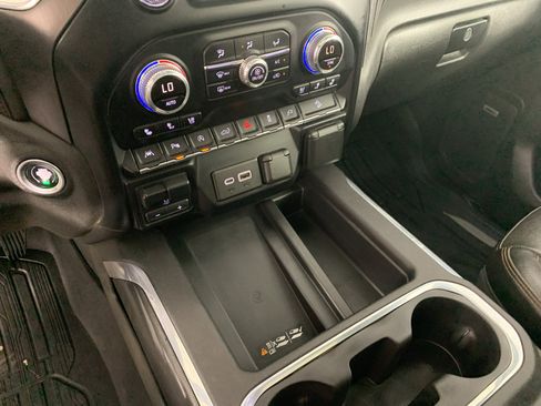 Used 2019 GMC Sierra 1500 AT4 w/ AT4 Premium Package image 24
