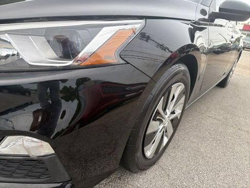 Used 2020 Nissan Altima 2.5 S FWD image 11