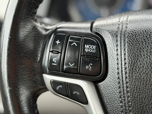 Used 2018 Toyota Sienna XLE w/ XLE Navigation Package AWD/4WD image 23