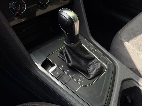 Used 2018 Volkswagen Tiguan S FWD image 40