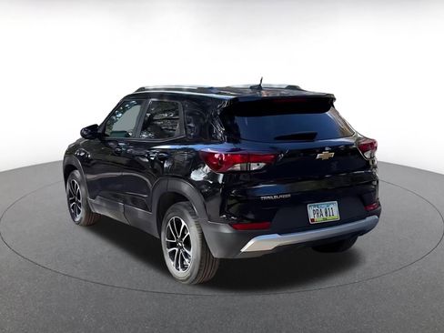 Used 2025 Chevrolet TrailBlazer LT image 11