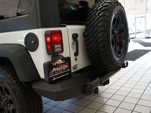 Used 2017 Jeep Wrangler Sport AWD/4WD image 13