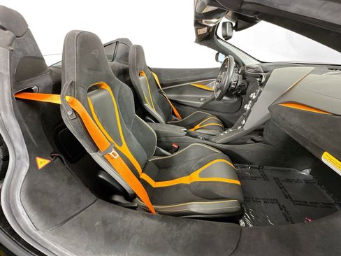 Used 2022 McLaren 720S Performance RWD image 22