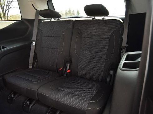 Used 2020 GMC Acadia SLE image 23