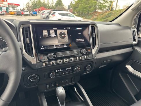 New 2026 Nissan Frontier SV w/ All-Weather Content Package AWD/4WD image 18