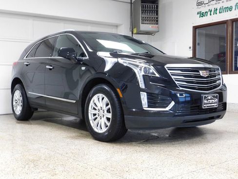 Used 2017 Cadillac XT5 FWD image 3