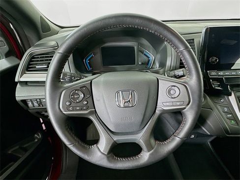 Certified 2024 Honda Odyssey Sport image 25