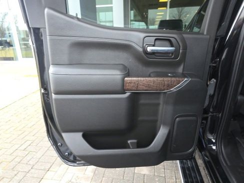 Used 2022 GMC Sierra 1500 Denali w/ Denali Reserve Package image 18