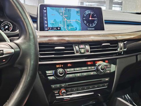 Used 2019 BMW X6 xDrive35i w/ M Sport Package image 16