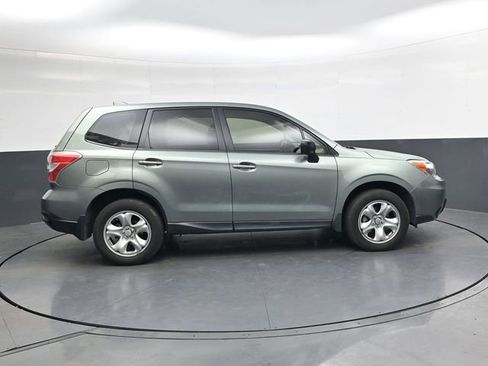 Used 2016 Subaru Forester 2.5i image 3