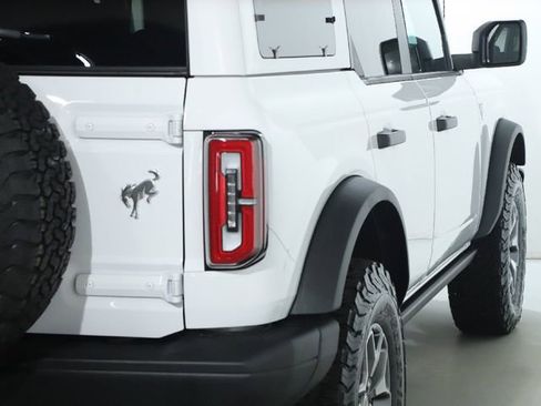 Used 2025 Ford Bronco Badlands image 17