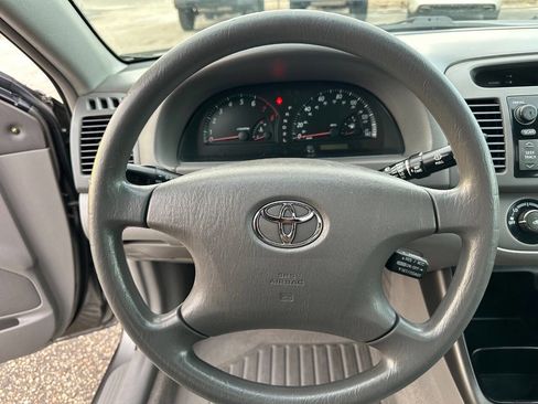Used 2002 Toyota Camry LE image 5