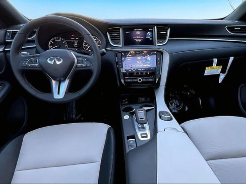 Used 2025 INFINITI QX55 Luxe w/ Cargo Package image 16