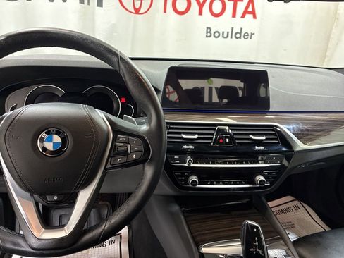 Used 2018 BMW 530e xDrive w/ Premium Package 2 AWD/4WD image 26