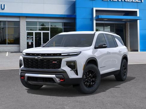 New 2026 Chevrolet Traverse Z71 w/ Enhanced Driving Package image 6