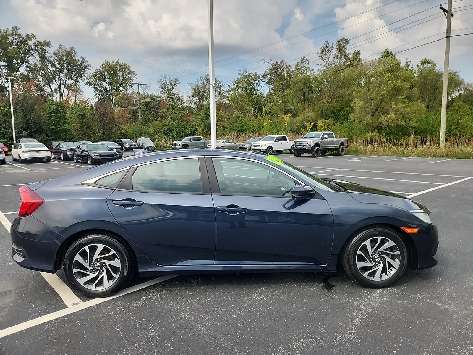 Used 2017 Honda Civic EX image 7